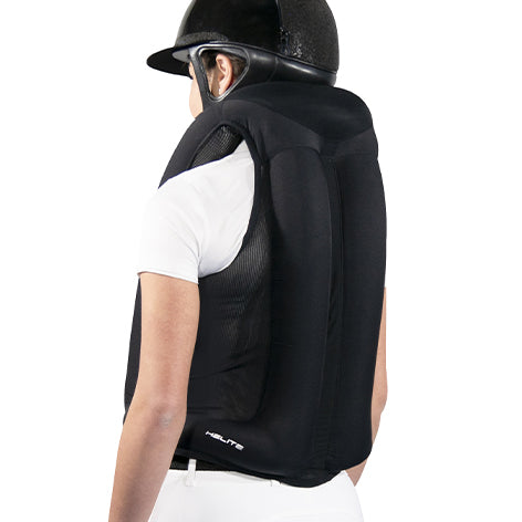 The Zip In 2 by Helite is the new 2 in 1 vest which offers the rider a great freedom of movement and protection with the quickest inflation time on the market. n the event of a fall the airbag inflates in less than 0,1 seconds and offers an optimal protection from head to tailbone before impact. Due to the central zip, the airbag can be worn alone, however it is recommended to wear the Zip’In 2 airbag with an approved outer.