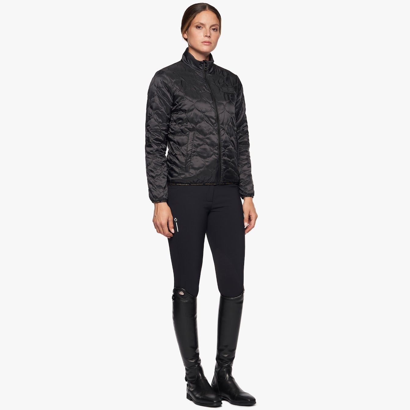 The Cavalleria Toscana Revo 3 way Waterproof Jacket with detachable puffer is the only coat you need this season. Perfect for our ever changing weather. The outer is fully waterproof and the inner puffer coat seamlessly zips inside, giving you three jackets in one. This versatile CT Revolution jacket has stylish gold accents that compliment the CT Revolution collection. It’s technical features are designed for the rider with side sips ensuring maximum comfort and movement.
