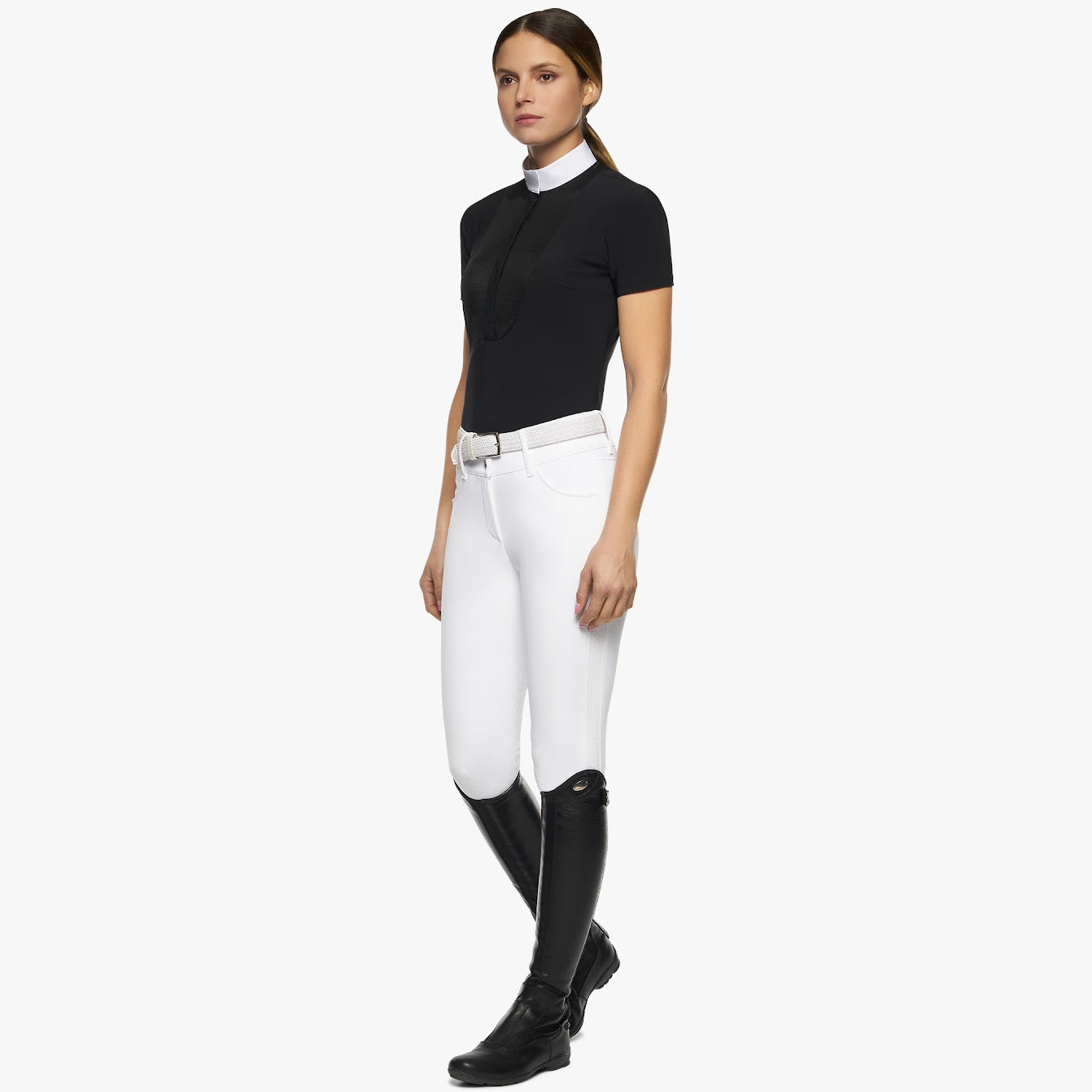 We love this Cavalleria Toscana black Lacy Drop S/S Show Shirt. The subtle semi sheer bib front and back is stunning. front placket button opening with the iconic CT logo embroidered on the collar. A must have for this season.