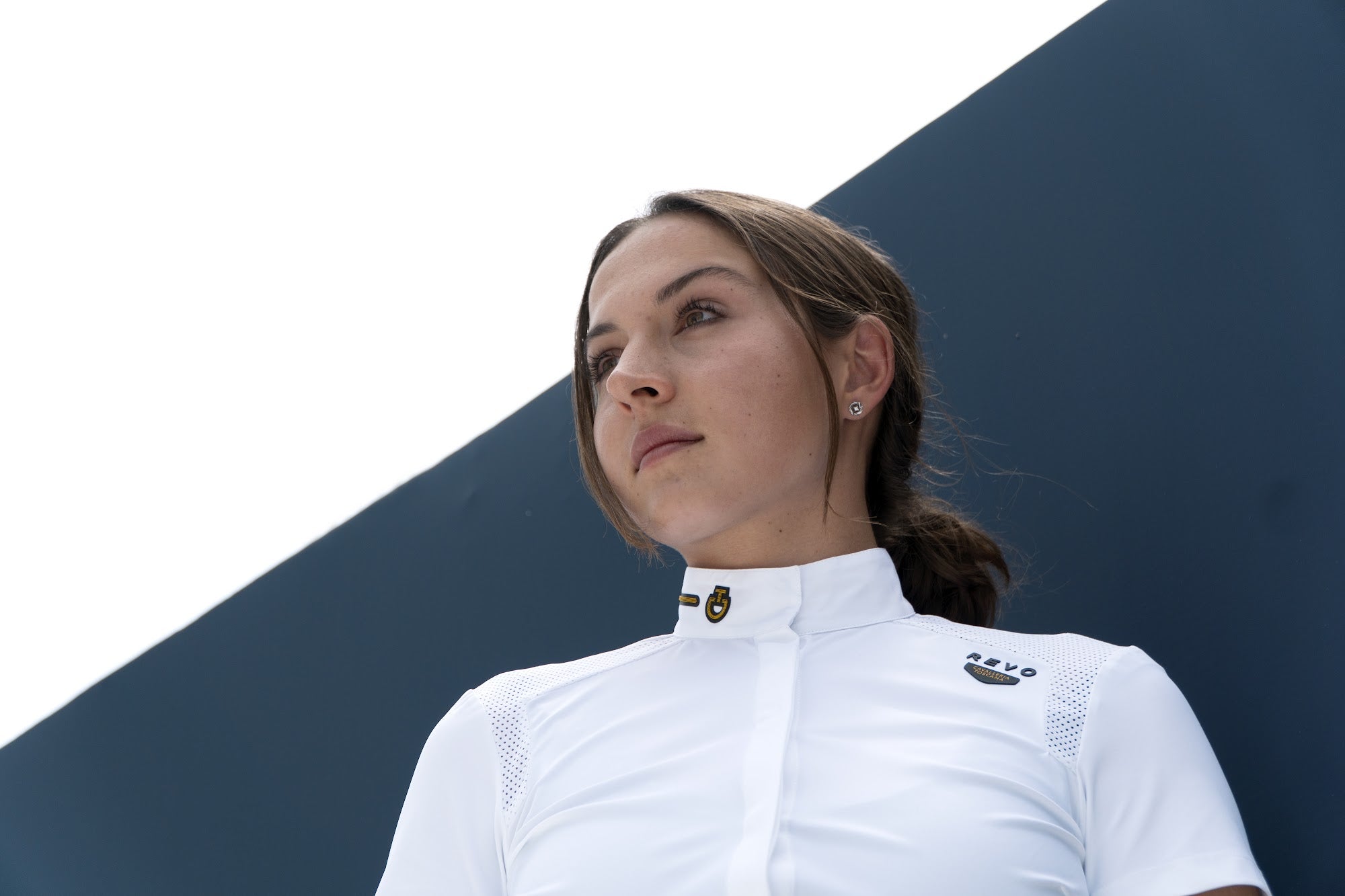 The new R-Evo range from Cavalleria is stunning. The yellow logo identifies the range. made from softer breathable jersey with mesh inserts. The Revo logo and the shoulder and neck.