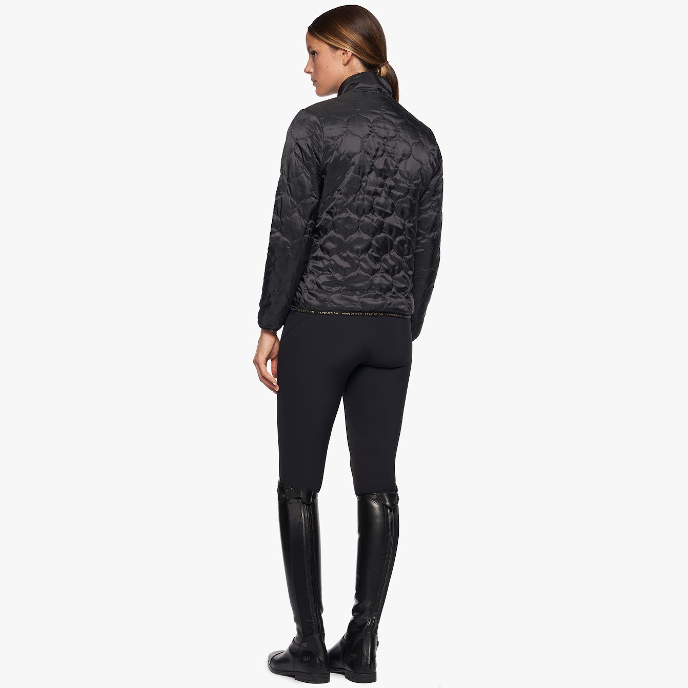 The Cavalleria Toscana Revo 3 way Waterproof Jacket with detachable puffer is the only coat you need this season. Perfect for our ever changing weather. The outer is fully waterproof and the inner puffer coat seamlessly zips inside, giving you three jackets in one. This versatile CT Revolution jacket has stylish gold accents that compliment the CT Revolution collection. It’s technical features are designed for the rider with side sips ensuring maximum comfort and movement.