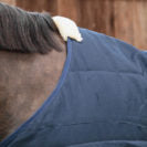 The Kentucky stable rug classic in 200g is a technically very strong product with no advancements spared, the Stable Rug Classic is a lovely and highly reliable product made from very high-quality fabrics that will be able to serve you well for many years to come. As a product aesthetically, it’s has a timeless design and in terms of how it has been made, it’s materials have all been carefully tested and selected, making is highly durable and easy to use.