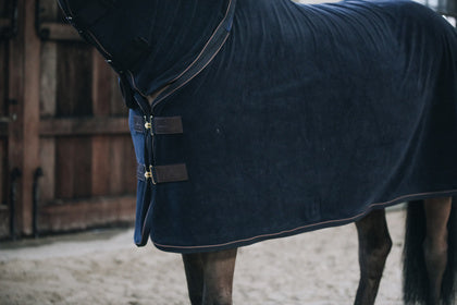 The Kentucky Horsewear Towel Rug is a comfortable and super absorbent towel for horses. The Horse Towel is the perfect rug to dry your horse extremely fast after training and also bathing.