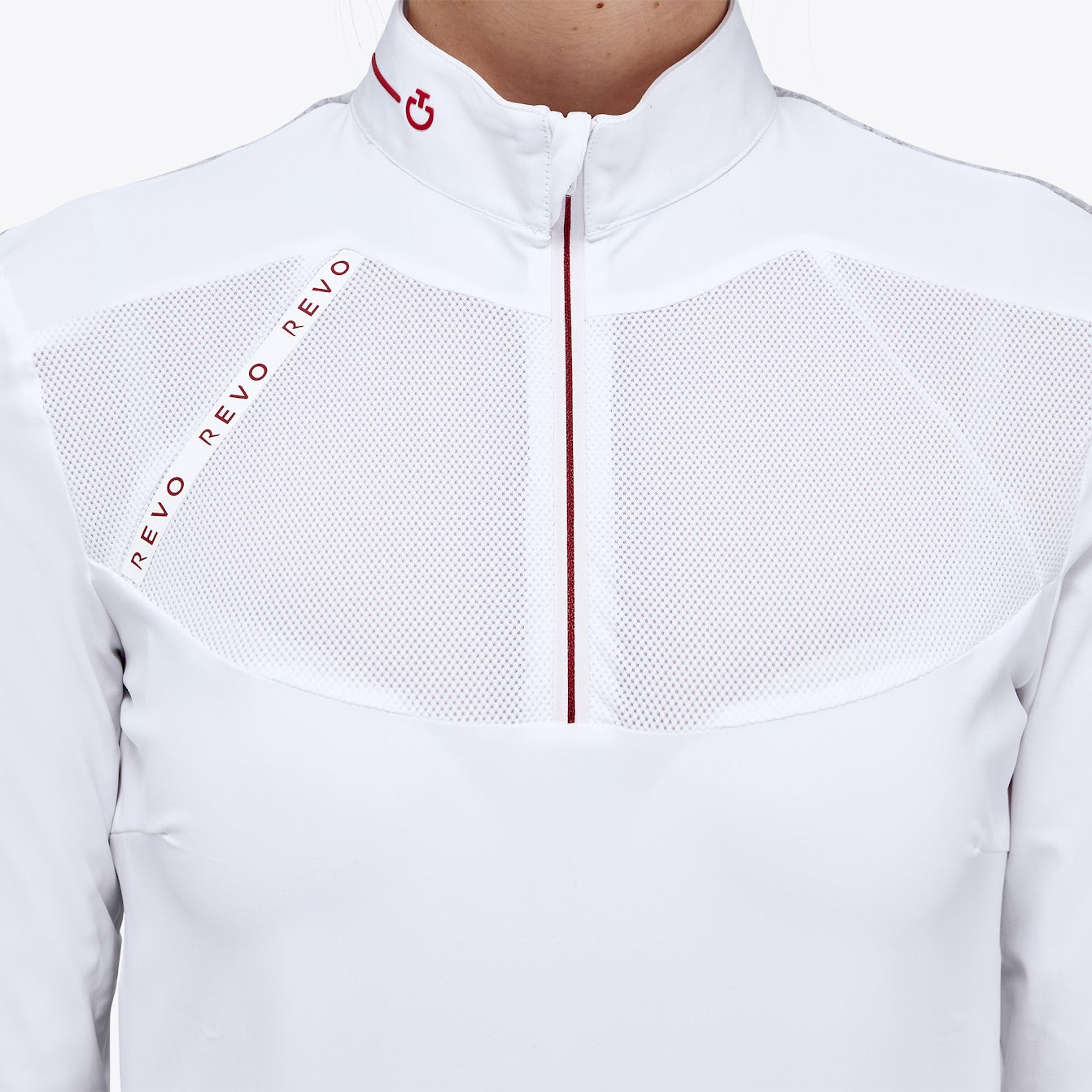 Cavalleria Toscana Revo Red Label Tech Knit Show Shirt has the iconic Revo jersey mesh back for maximum movement and comfort. Revo detailing in fed across the front with zip opening