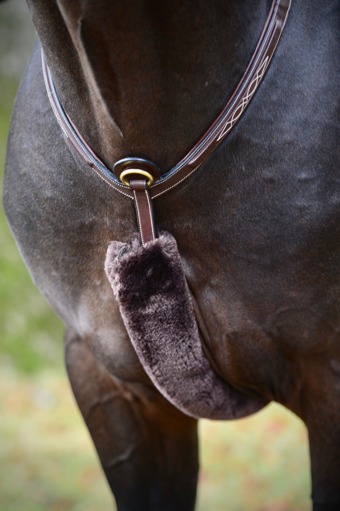 Kentucky Sheepskin Breast Plate Cover