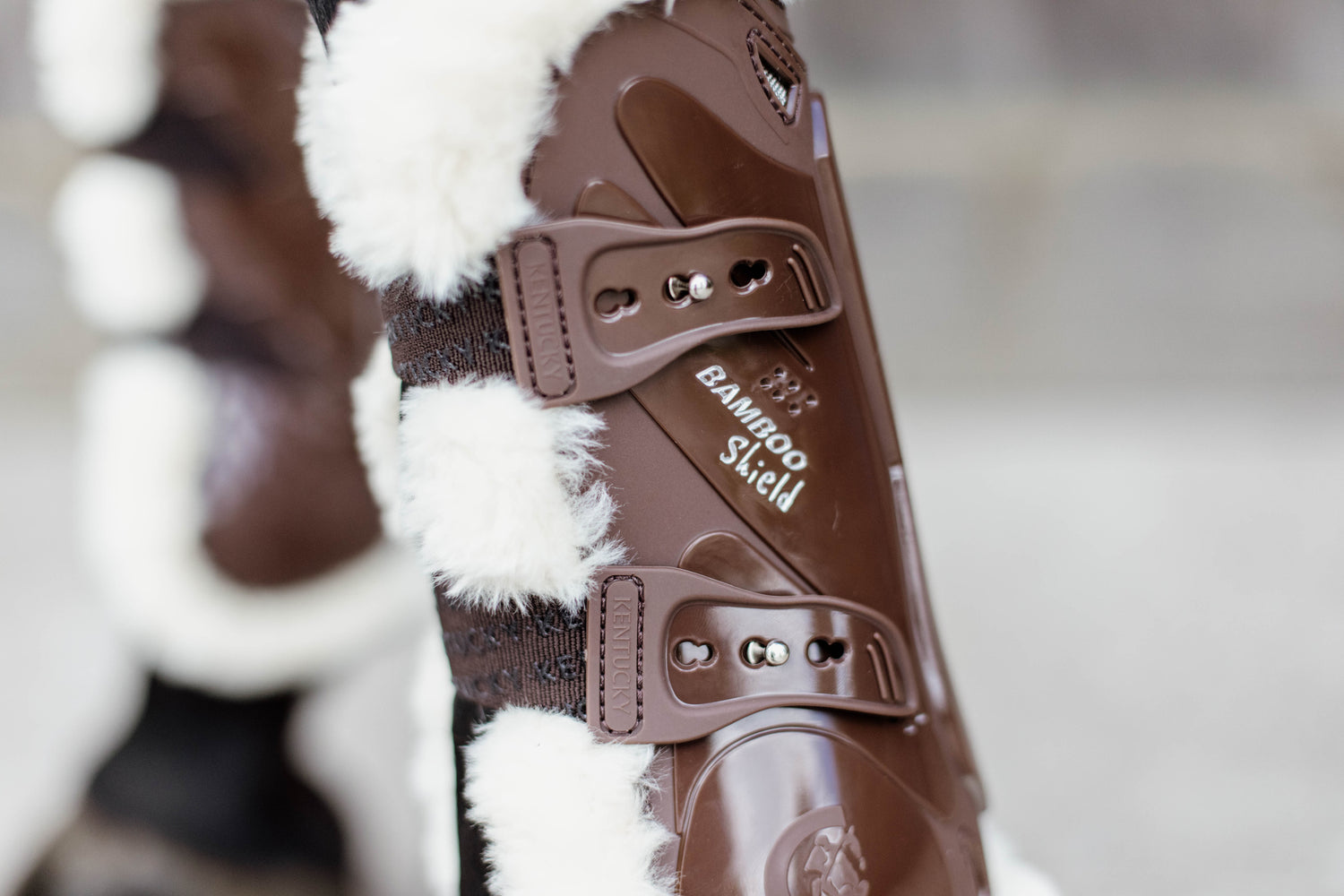 Kentucky Vegan Sheepskin Tendon Boots Bamboo Shield with Elastic fastenings are now available following years of research and development. The Kentucky Bamboo Shield Replaces the Kentucky Tendon Boot.   Bamboo has the best tensile strength and also avoids penetration of sharp objects.  Thanks to great results from testing, the bamboo shield is now used to protect the horse’s tendon area.