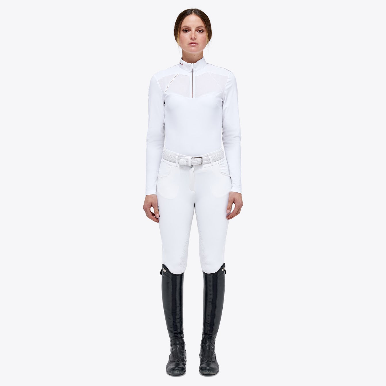 Cavalleria Toscana Revo Red Label Tech Knit Show Shirt has the iconic Revo jersey mesh back for maximum movement and comfort. Revo detailing in fed across the front with zip opening
