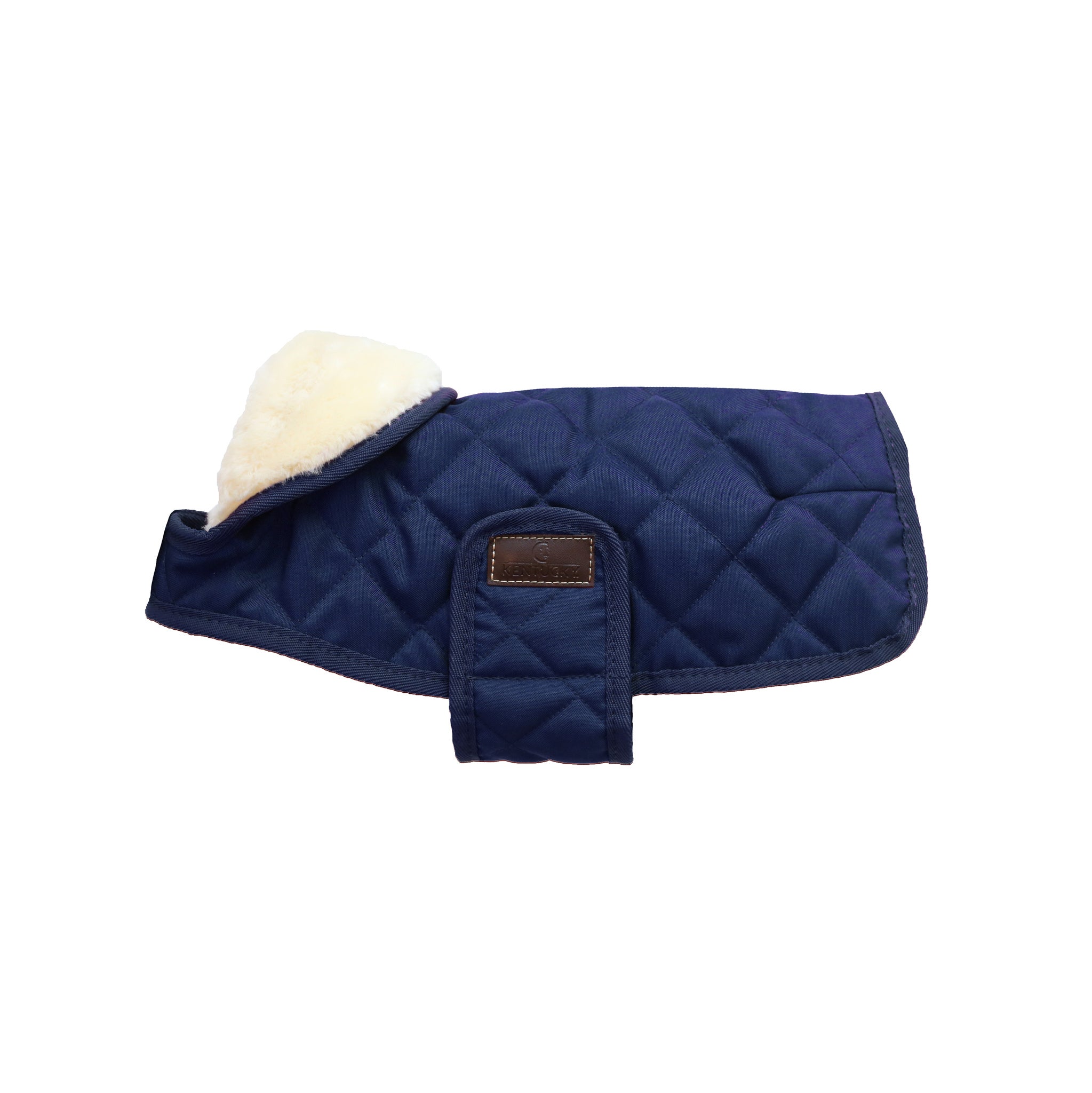 The Kentucky outstanding Dog Coat was made to match the new line of horse rugs. It has a filling of 160gand features an artificial rabbit skin lining for extra comfort which creates tiny air pockets that trap and retain the body heat of the dog. The soft lining also polishes the dog’s hairs and the artificial sheepskin on the neck offers comfort and warmth.