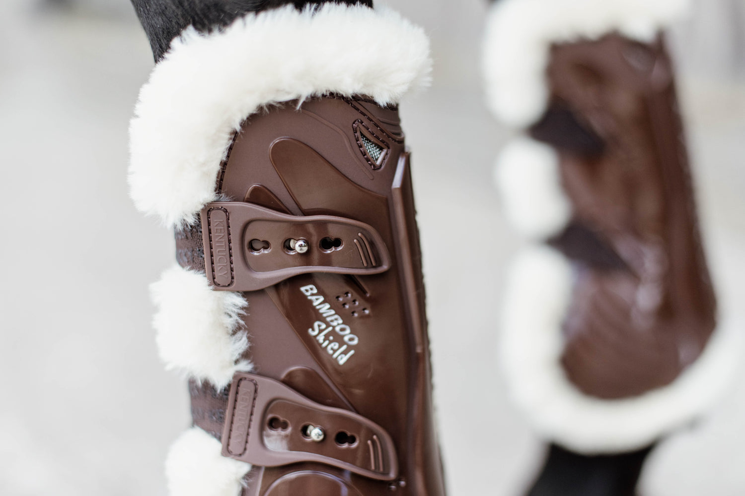 Kentucky Vegan Sheepskin Tendon Boots Bamboo Shield with Elastic fastenings are now available following years of research and development. The Kentucky Bamboo Shield Replaces the Kentucky Tendon Boot.   Bamboo has the best tensile strength and also avoids penetration of sharp objects.  Thanks to great results from testing, the bamboo shield is now used to protect the horse’s tendon area.