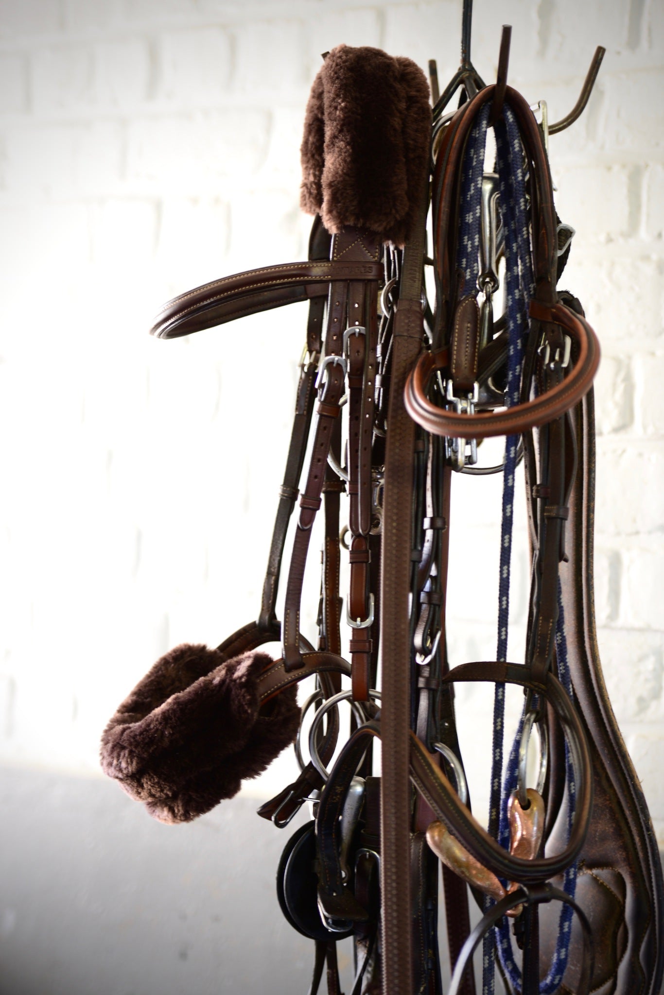 Kentucky Sheepskin Nose Band Cover