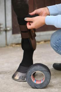 Tesla tape is the perfect hoof tape. It is often used alongside over reach bands or boots. Its Powerful tape keeps boots secure and provides added protection. It can also be used in the case on injuries.