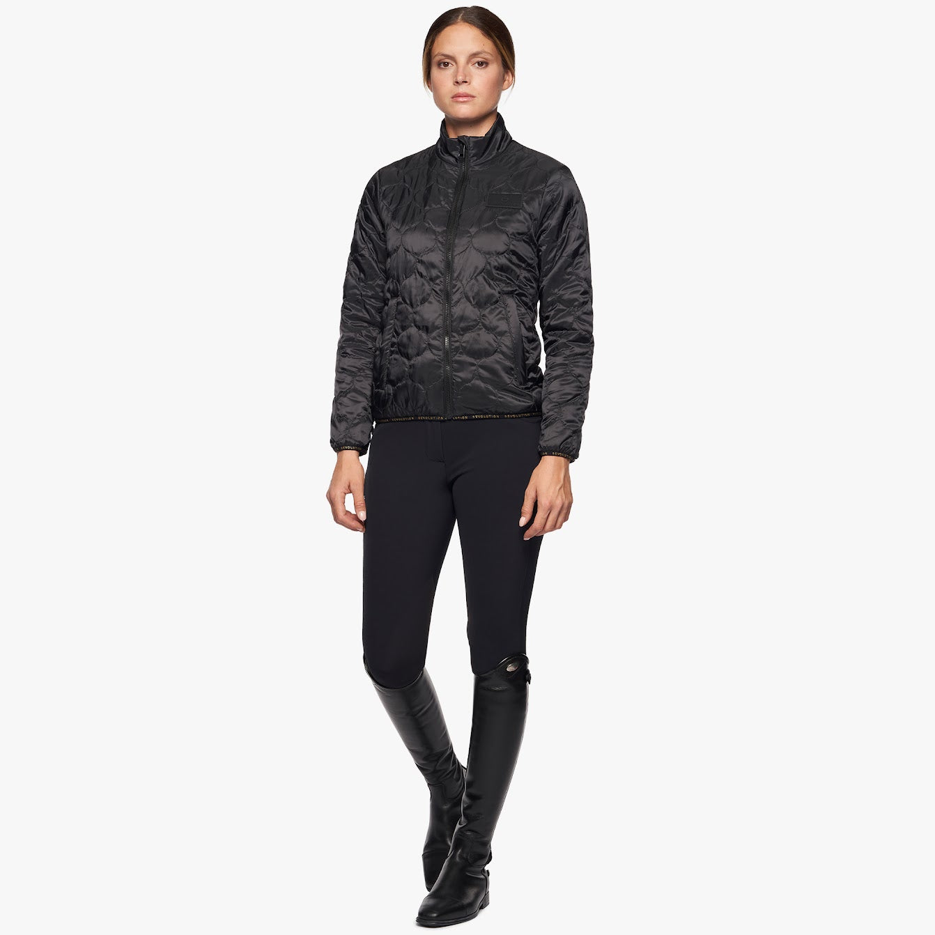 The Cavalleria Toscana Revo 3 way Waterproof Jacket with detachable puffer is the only coat you need this season. Perfect for our ever changing weather. The outer is fully waterproof and the inner puffer coat seamlessly zips inside, giving you three jackets in one. This versatile CT Revolution jacket has stylish gold accents that compliment the CT Revolution collection. It’s technical features are designed for the rider with side sips ensuring maximum comfort and movement.