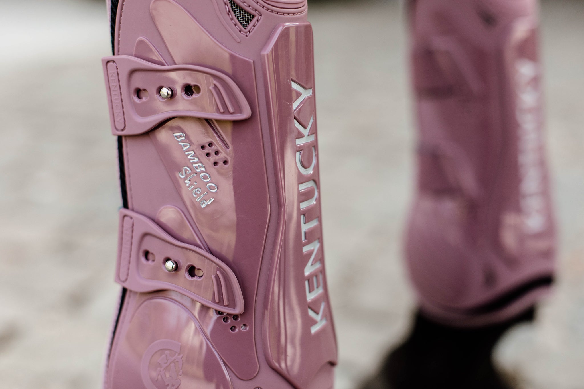 Kentucky Vegan Tendon Boots Bamboo Shield with Elastic fastenings are now available following years of research and development. The Kentucky Bamboo Shield Replaces the Kentucky Tendon Boot.
