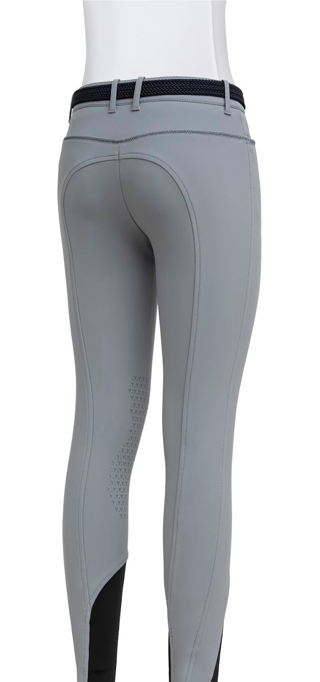 Keep warm this winter with the Equiline Winter Ginocchio breeches. These breeches provide extra warmth in the winter months and ad a little bit of luxury. The heavier weight B Move textile ins quick drying, breathable and super stretchy making these an extremely comfortable high performing breech. These breeches are great on the yard, training and at the shows. Also available in Red. Machine washable