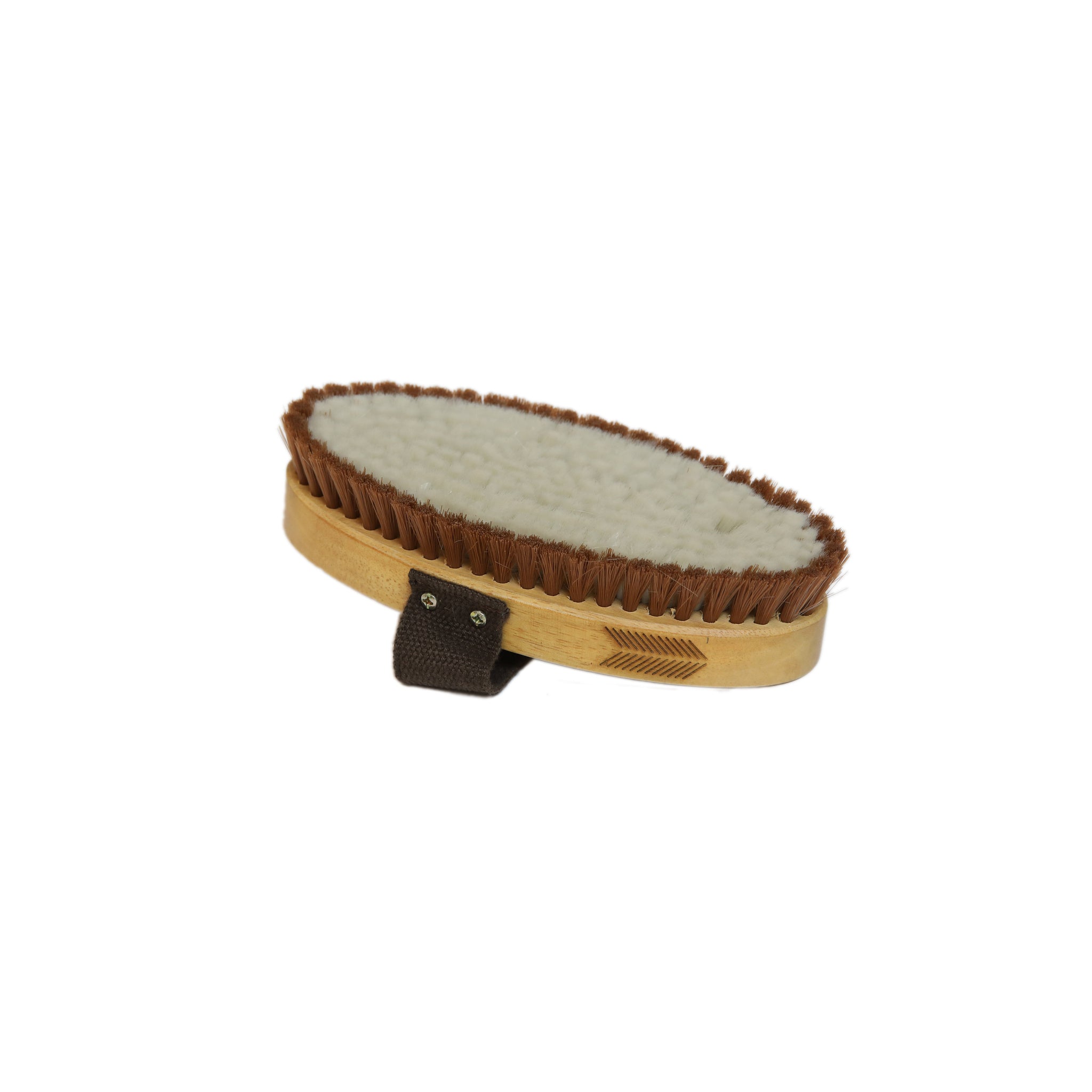 This varnished oval brush is filled with short nylon bristles to help distribute the oil of the coat and produce a shiny, glowing coat.