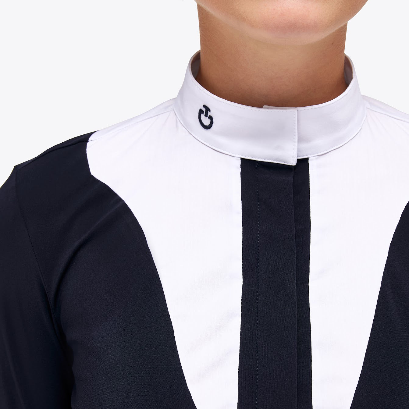 This navy and white L/S Cavalleria Toscana is a great twist on the classic white bib. The scalloped shape front gives a flattering line across the chest with the contrast jersey front placket. Also available in short Sleeve. machine washable
