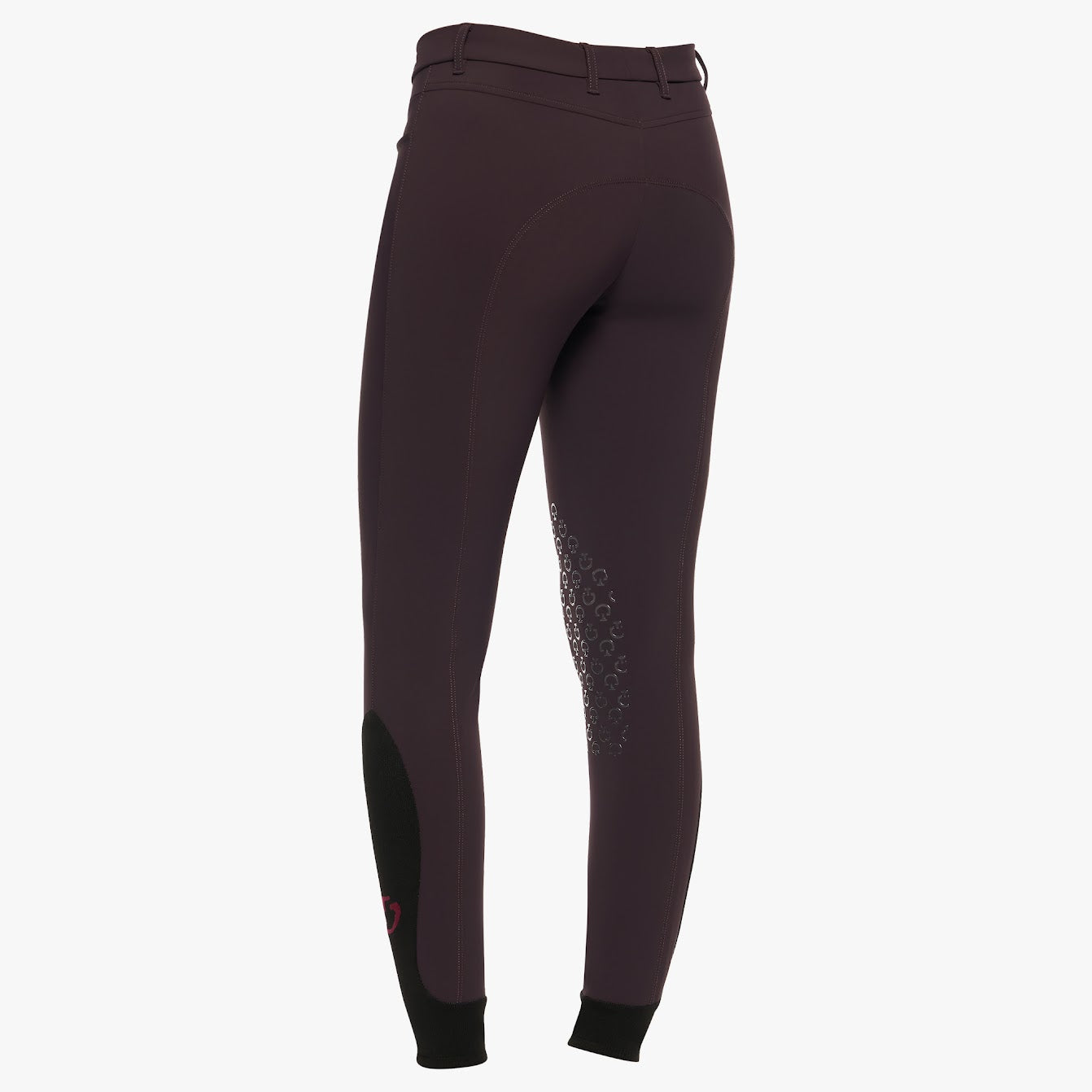 The new plum Cavalleria Toscana System Grip Breeches are perfect for the season. Featuring all the elements you know and love from the bi stretch fabric, Ct grip and the elasticated CT cuffs make these breeches the staple for any wardrobe. Machine washable. Matching items available