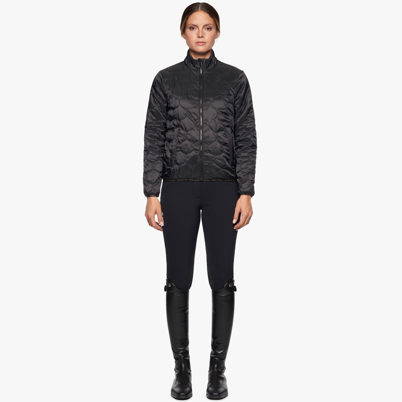 The Cavalleria Toscana Revo 3 way Waterproof Jacket with detachable puffer is the only coat you need this season. Perfect for our ever changing weather. The outer is fully waterproof and the inner puffer coat seamlessly zips inside, giving you three jackets in one. This versatile CT Revolution jacket has stylish gold accents that compliment the CT Revolution collection. It’s technical features are designed for the rider with side sips ensuring maximum comfort and movement.