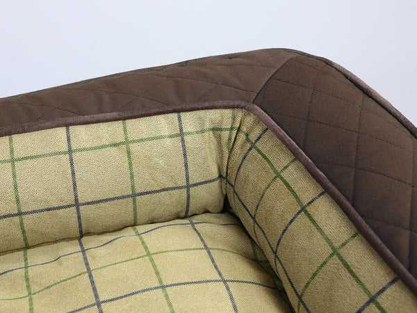 The George Barclay Monxton, sofa bed, has been produced using the finest quality upholstery fabric. A soft woven fabric covers the centre pillow and inner sidewalls, this is paired with contrasting faux leather exterior. The bed is finished with faux suede piping, with an embossed faux leather centre patch, which includes an English flag emblem to complete the beds signature styling.