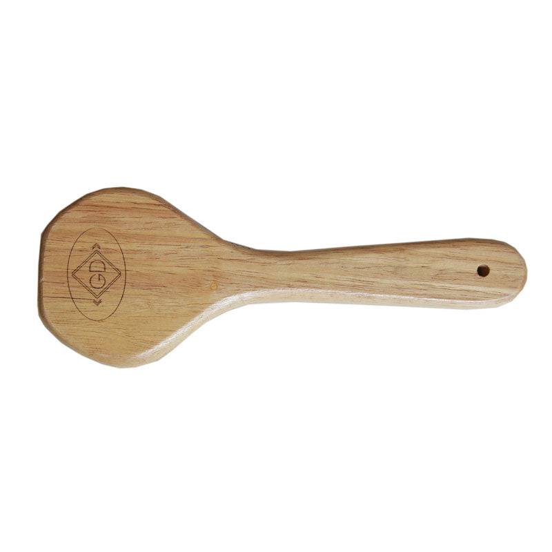 The Grooming Deluxe Mane and Tail Brush sets new standards on brushes. The mane and tail brush is easy to use and will easily get rig of knots and tangles in your horses mane and tail. The rounded covered needle heads, help prevent damage to your horses mane and tail and is a great base to braid the horses hair.