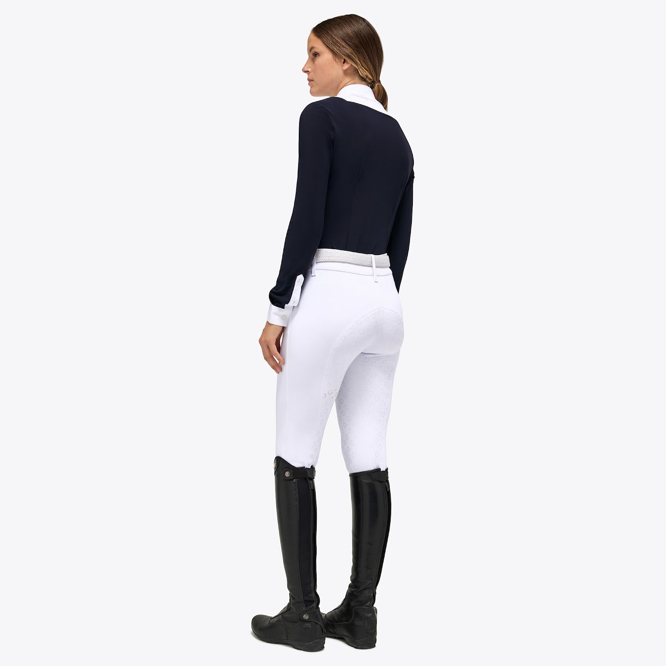 This navy and white L/S Cavalleria Toscana is a great twist on the classic white bib. The scalloped shape front gives a flattering line across the chest with the contrast jersey front placket. Also available in short Sleeve. machine washable