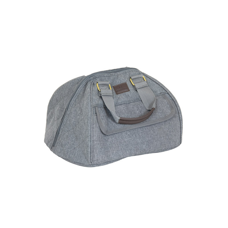The Kentucky Horsewear luxury riding helmet bag is the perfect way to store your riding hat. the hat bag is lined with Kentucky’s gorgeous soft faux fur lining, the helmet bag will protect your riding helmet from scratches and scuffs. the hat lag is part of the Kentucky horse wear range which includes a boot bag and bridle bag, the hat bag is a perfect addition to add to your collection.