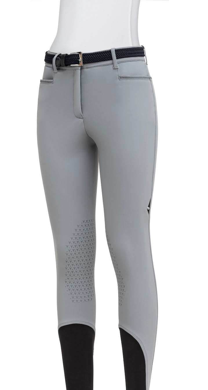 Keep warm this winter with the Equiline Winter Ginocchio breeches. These breeches provide extra warmth in the winter months and ad a little bit of luxury. The heavier weight B Move textile ins quick drying, breathable and super stretchy making these an extremely comfortable high performing breech. These breeches are great on the yard, training and at the shows. Also available in Red. Machine washable
