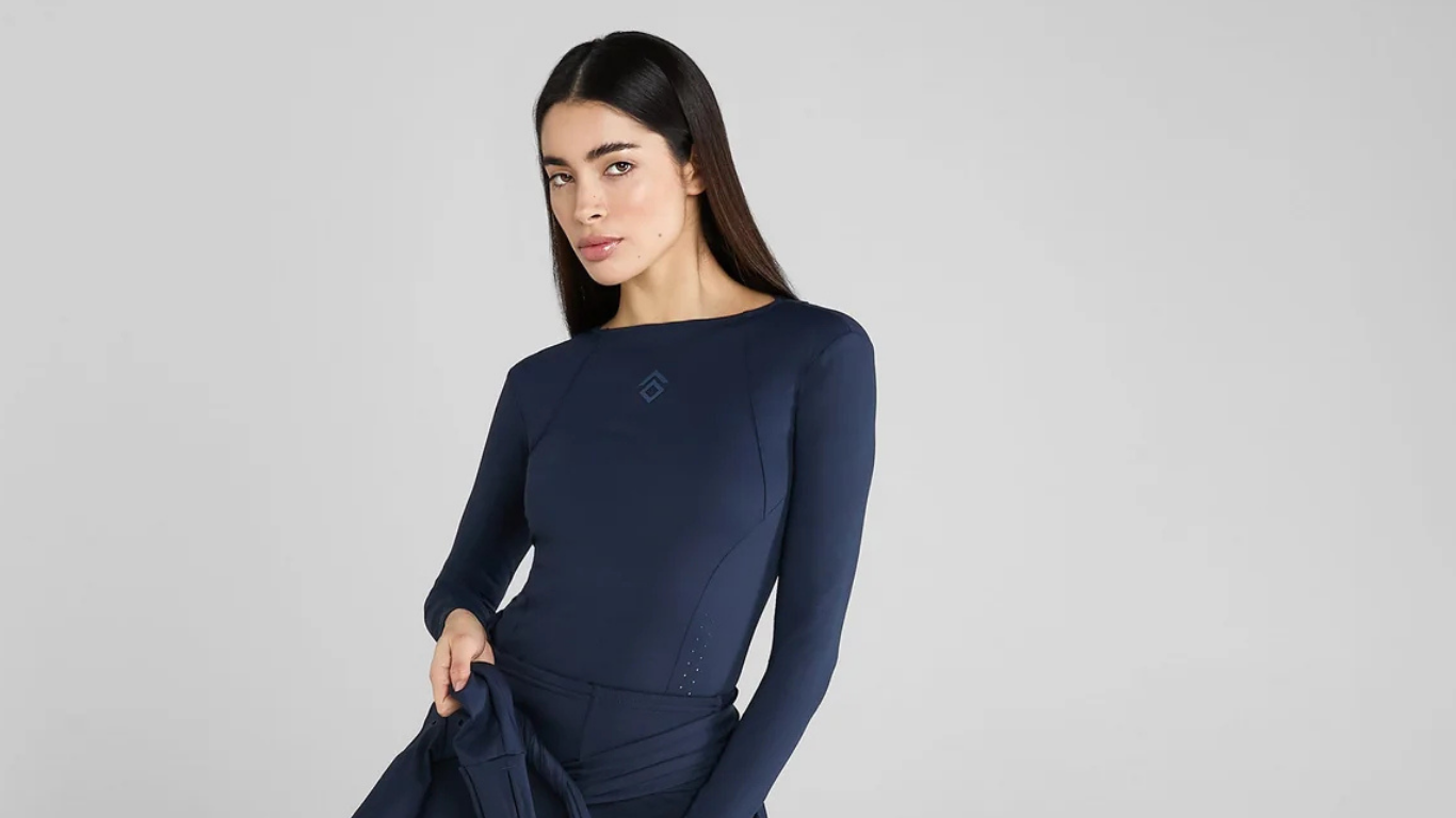 Training tops for horse riders 