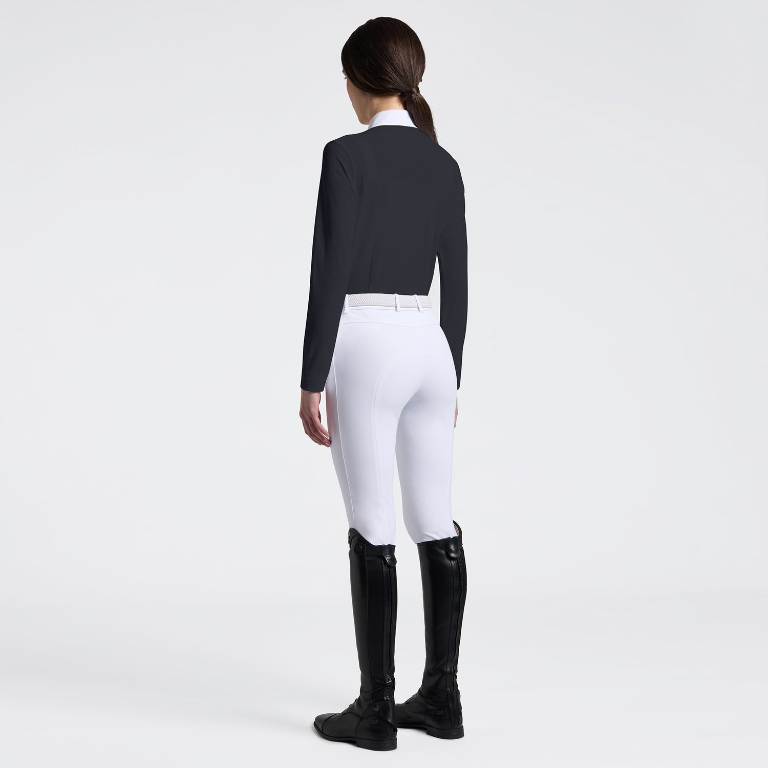 Experience refined elegance in the arena with this Cavalleria Toscana long-sleeved Show shirt.