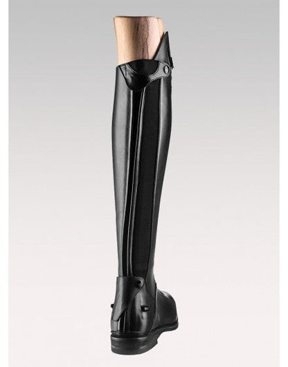 Tucci punched Marilyn black long riding boots