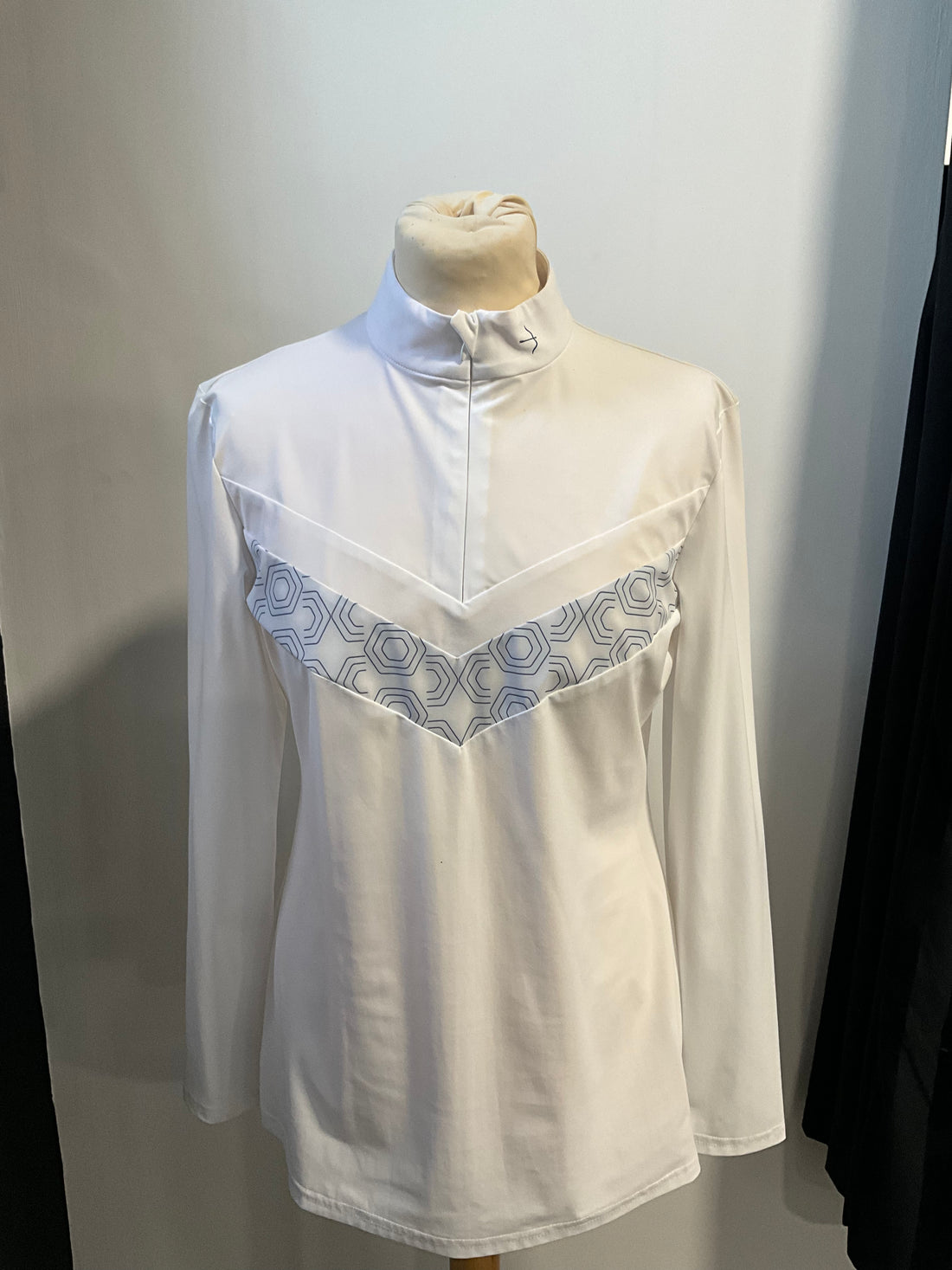 Laguso vivien octagon show shirt