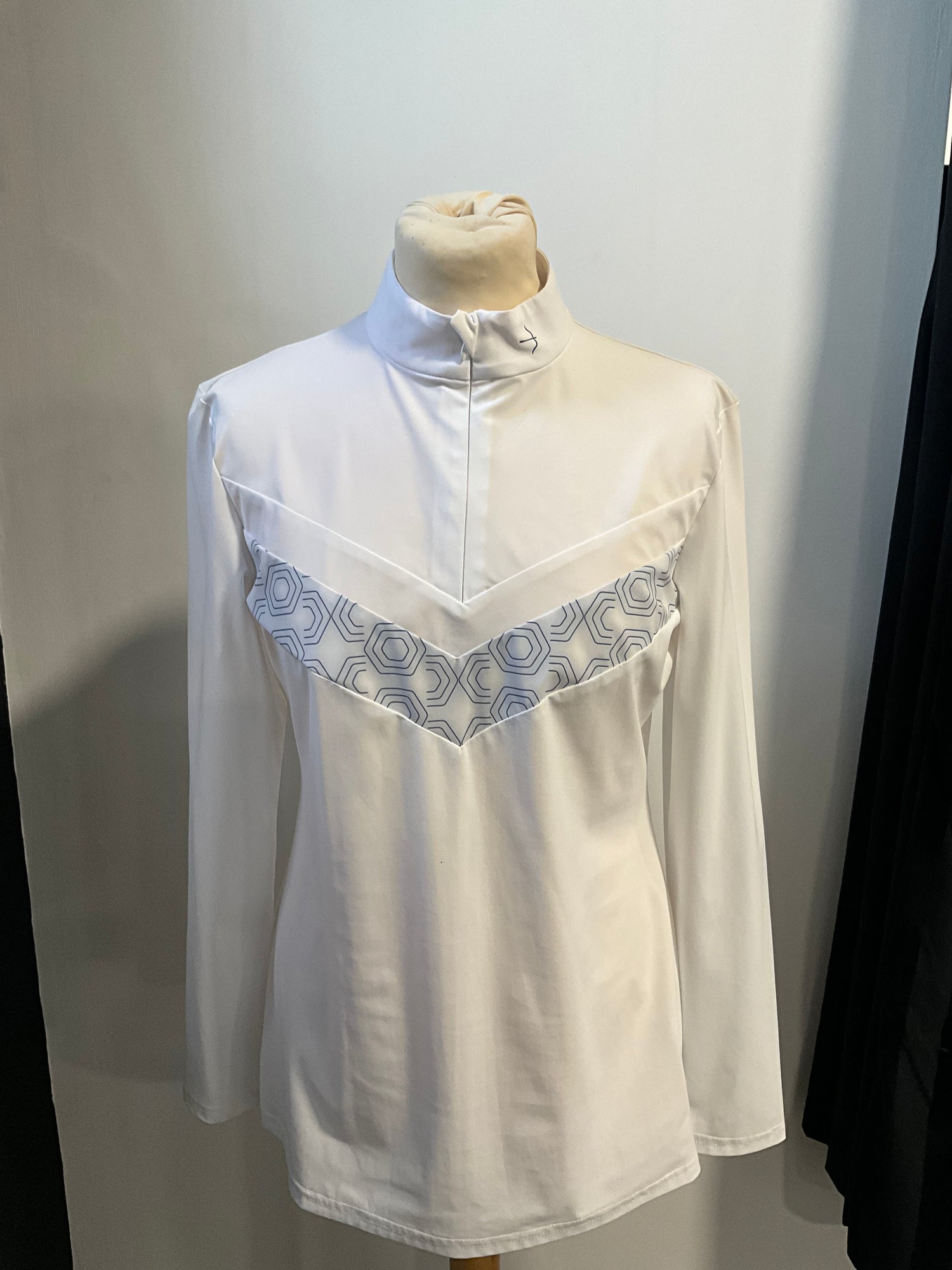 Laguso vivien octagon show shirt