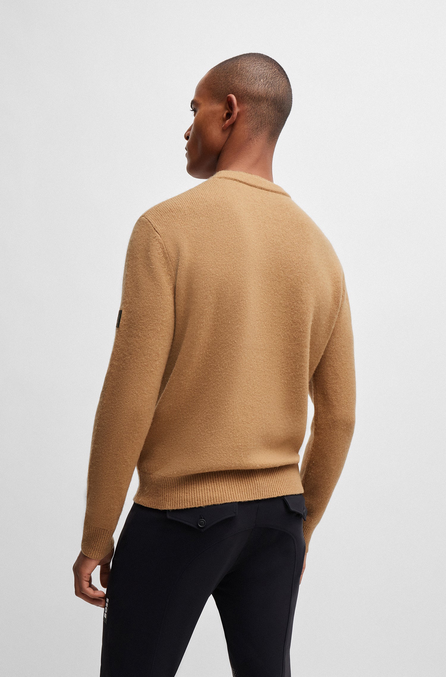 Boss Equestrian Men’s Rayn Luxury knitwear jumper Camel