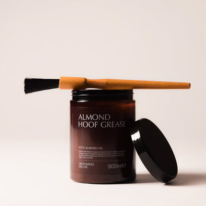 Kentucky Grooming Deluxe Almond Hoof Grease