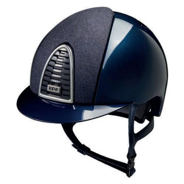 Experience ultimate protection and style with Kep Cromo 2.0 Diamond Blu riding hat. This high-quality hat offers optimal comfort and safety while riding, making it a must-have for any equestrian. Ride confidently and in style with Kep Cromo 2.0 Diamond Blu.