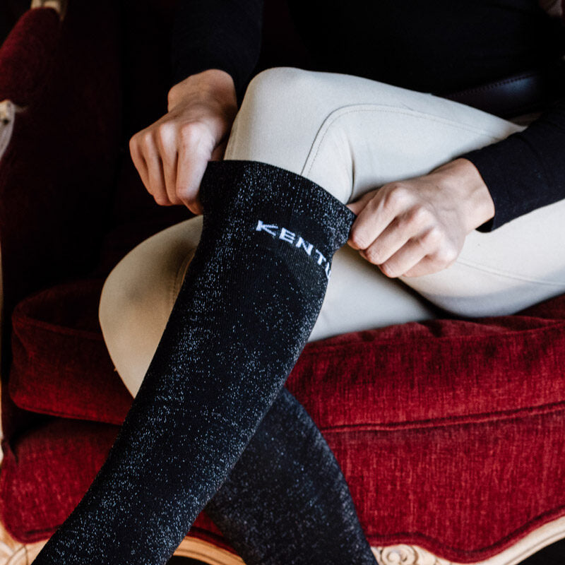 Kentucky socks are knee high stretchy riding socks. Made with a thin material, elastic around the top to stop slipping, and a slightly thicker material on the sole of the foot for durability. 