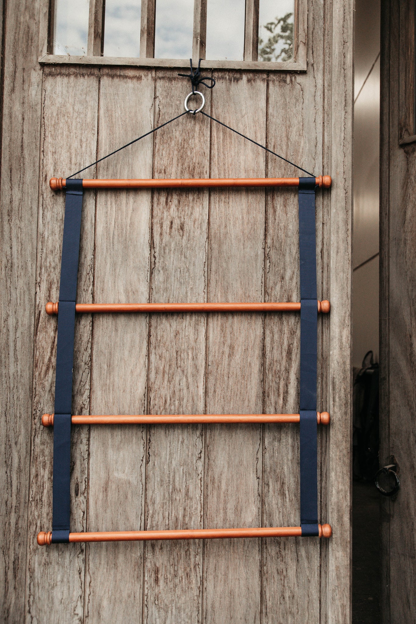 Kentucky saddle pad hanger