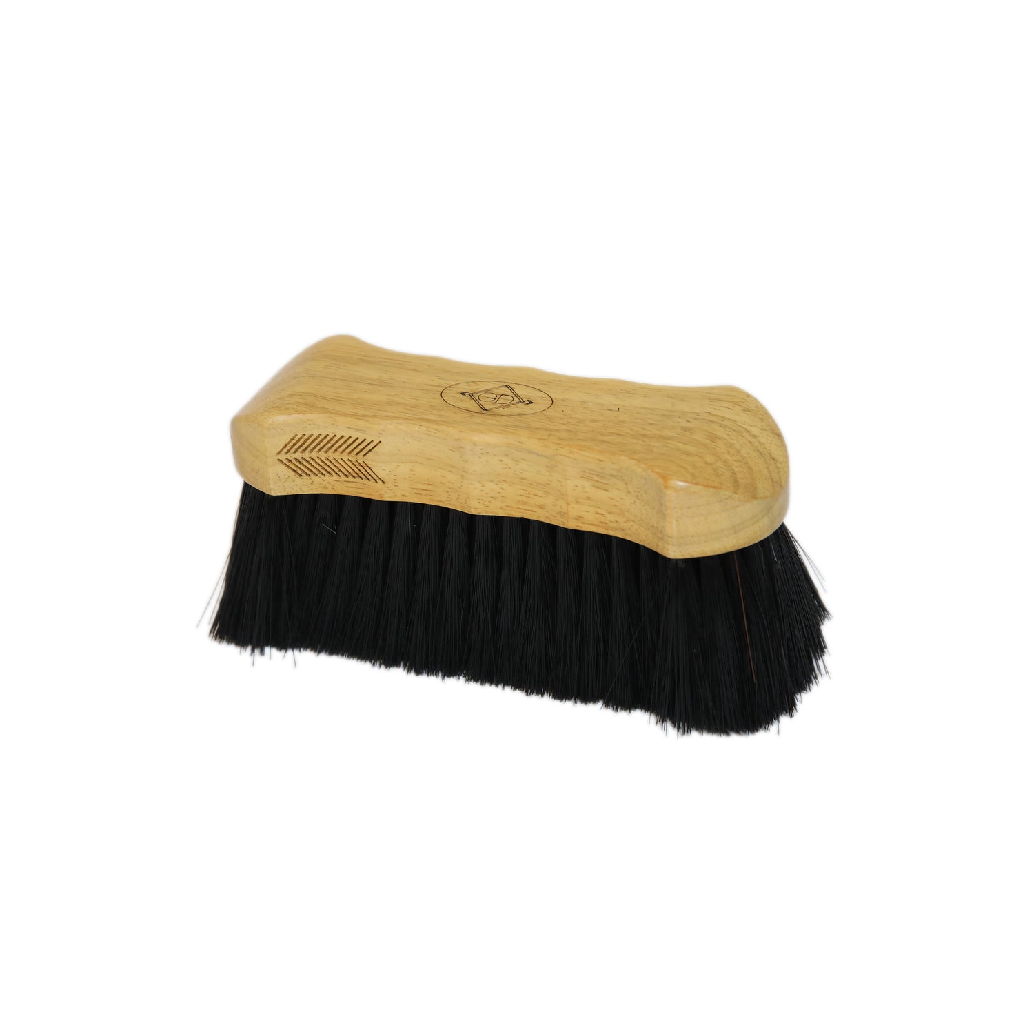 The Kentucky body brush. The outer if the brush is made with brown bristles to help remove the dirt and hairs that has been loosened up. The polypropylene bristles are hard, ideal to use in the winter, when the coat is thicker, or on a muddy horse. The brown bristles in the centre are also smoother, for a better action of the brush. Clean your brush by damping it into soapy warm water and make sure it lasts for a long time.