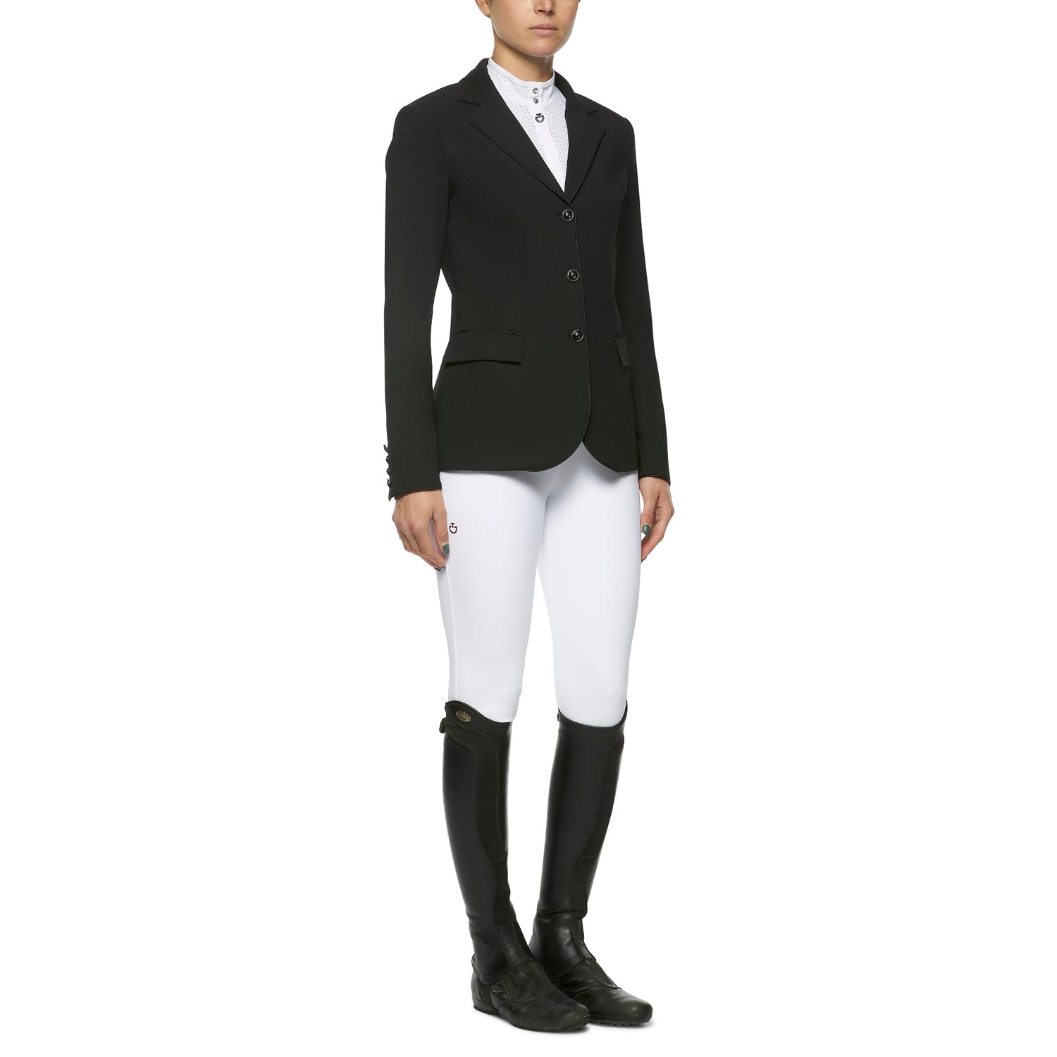The Cavalleria Toscana GP Riding Jacket competition jacket never goes out of style and exudes typical CT sophistication and quality.  The tailoring is in a class of its own allowing for an extremely flattering fit whilst giving maximum movement when riding. The luxury soft stretchy jersey is comfortable, easy to care for and doesn&