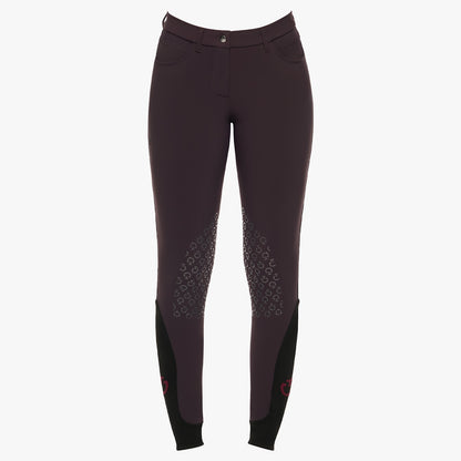 The new plum Cavalleria Toscana System Grip Breeches are perfect for the season. Featuring all the elements you know and love from the  bi stretch fabric, Ct grip and the elasticated CT cuffs make these breeches the staple for any wardrobe.  Machine washable. Matching  items available