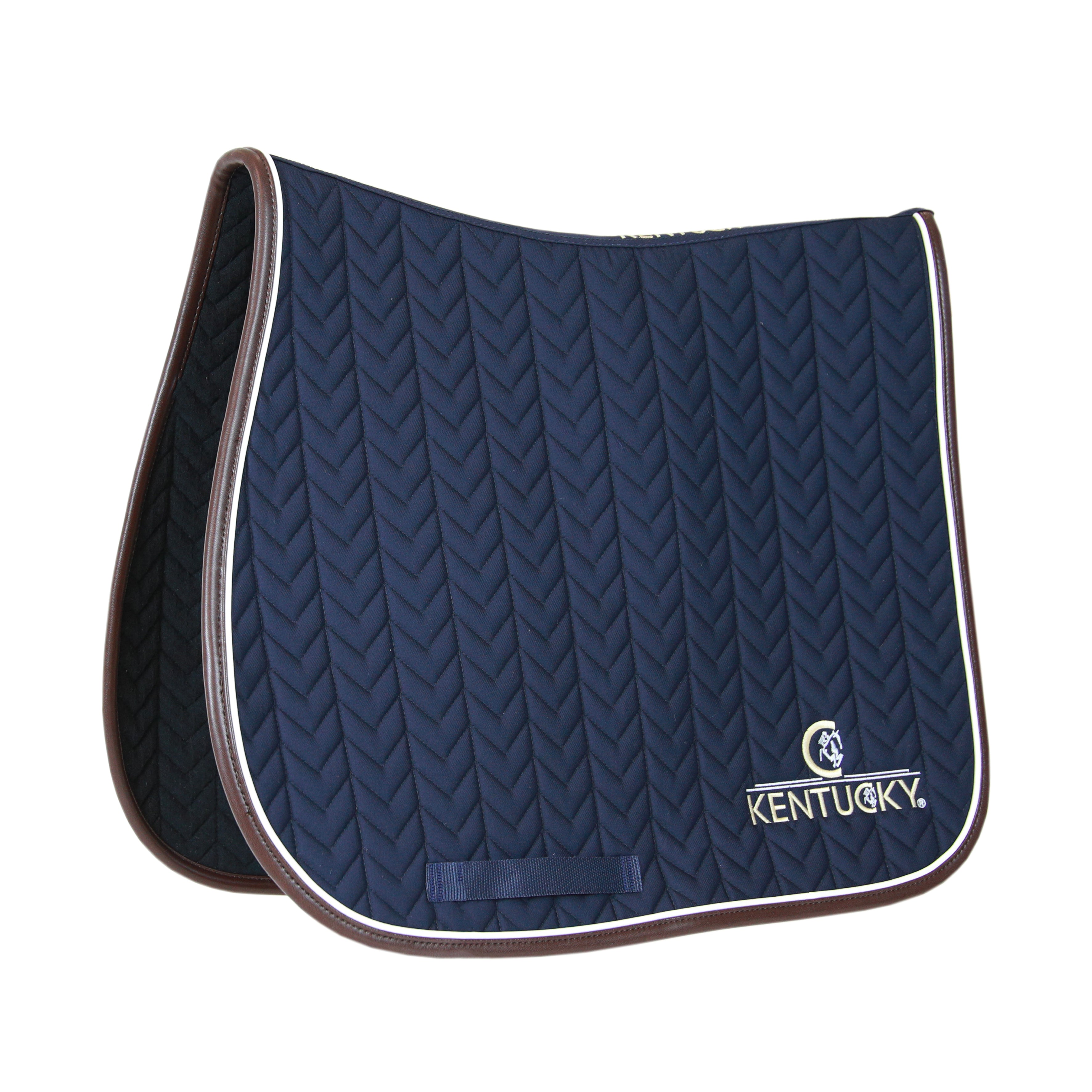 Our Saddle Pad Leather Fishbone is shaped for jumping and provides excellent cushioning between the horse’s back and the saddle while protecting against friction. This saddle pad has a unique fishbone quilting. It has no annoying straps to attach to the saddle, only a nylon strap for the girth. The Saddle Pad Leather Fishbone features a very classy leather binding and the stylish Kentucky logo