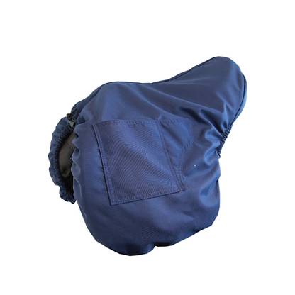 The Kentucky Horsewear protective saddle cover is perfect to protect your saddle. This protection perfectly combines simplicity, quality but also the practical side. The saddle pad cover has external pockets, you can slip your girth. Two additional small pockets will allow you to store accessories such as leather stirrups.