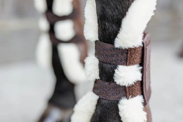 Kentucky Vegan sheepskin Tendon Boots Bamboo Shield with Velcro fastening are now available following years of research and development. The Kentucky Bamboo Shield Replaces the Kentucky Tendon Boot. 