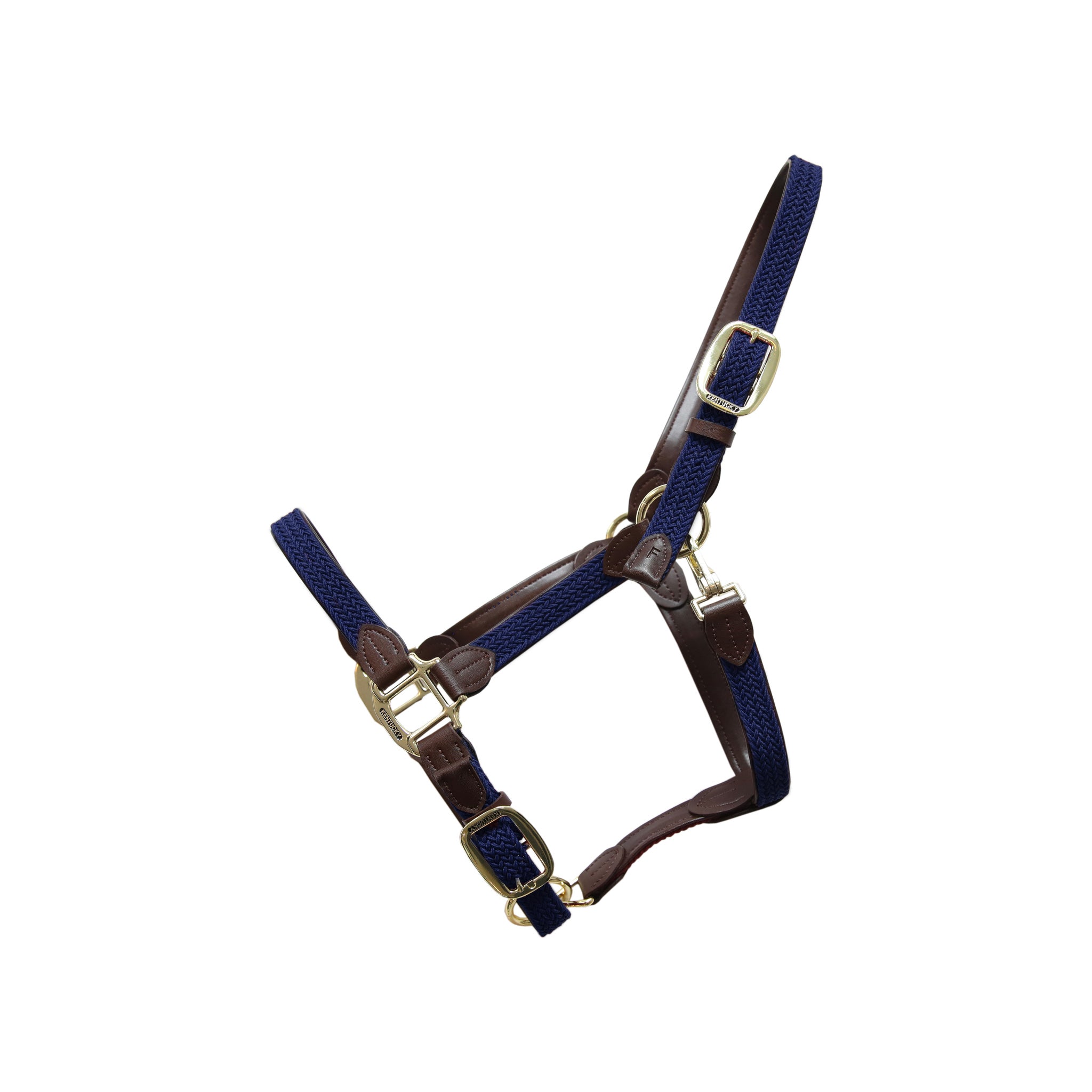 The Plaited Nylon Halter is made of artificial leather (100% animal friendly) and has a nylon braided design. This artificial leather does not absorb water or dirt, does not break or change color. 