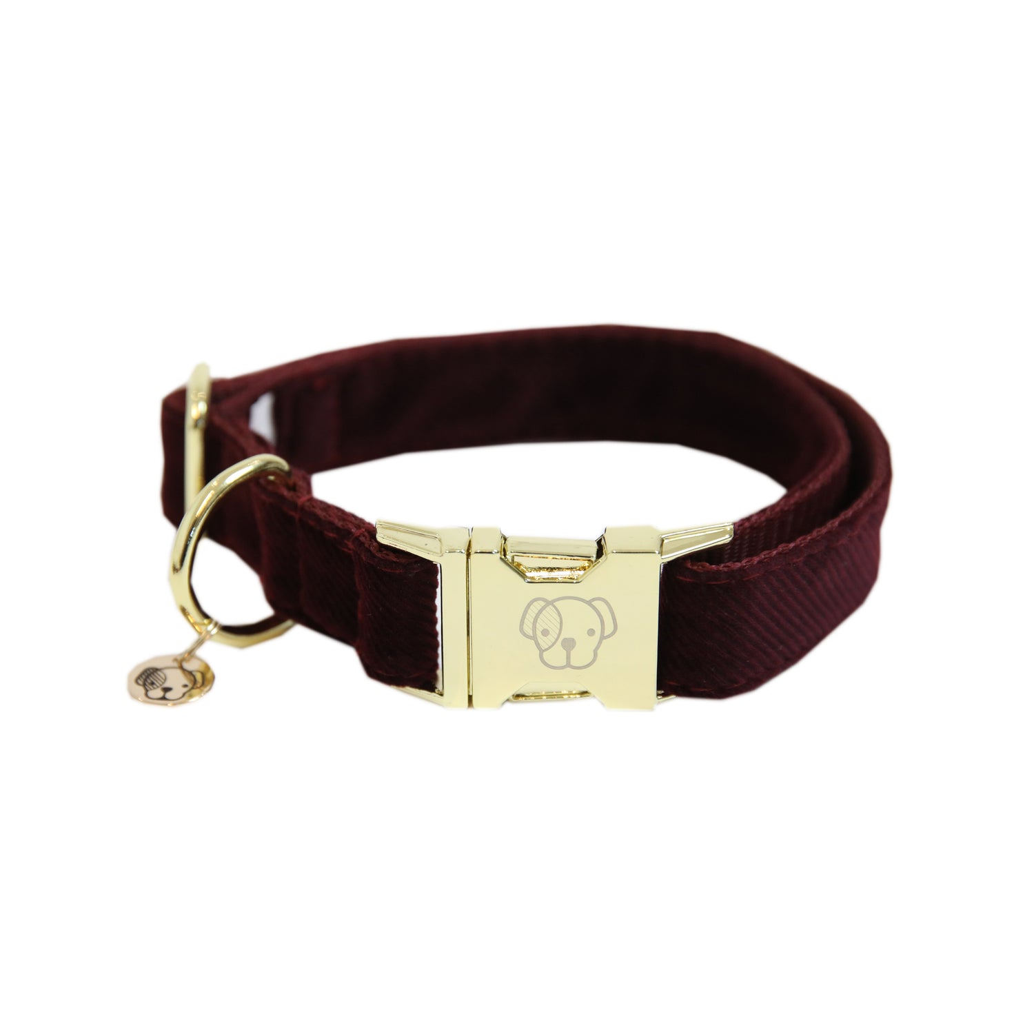 The Kentucky Corduroy collar give your dog the luxury it deserves. The is made from a super soft baby cord  and lined with nylon for extra strength and durability.  The collar is fully adjustable to meet your dogs needs, features the gold Kentucky logo clasp and gold dog tag to engrave your details.    Matching lead available. 
