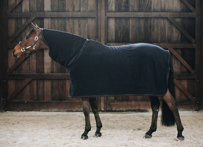 The Kentucky Horsewear Towel Rug is a comfortable and super absorbent towel for horses. The Horse Towel is the perfect rug to dry your horse extremely fast after training and also bathing.