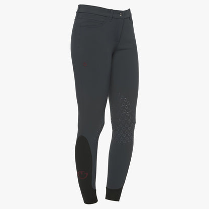 Cavalleria Toscana Dark grey System Grip breeches are made from a technical four-way stretch jersey fabric.   The fabric is also anti-UV, fast-drying and anti-bacterial, making the breeches ideal for the busy competition rider.