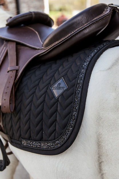 The stunning glitter and stone Kentucky pad in size pony, available in black or navy.