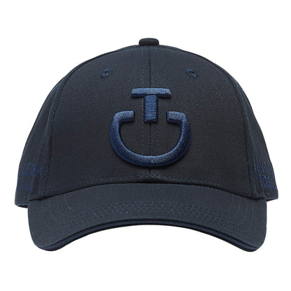 CT classic navy cap with self coloured logo on the front is a staple for any wardrobe. Fully adjustable