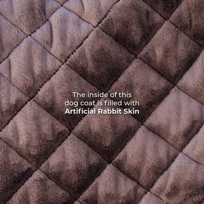 The Kentucky outstanding Dog Coat was made to match the new line of horse rugs. It has a filling of 160gand features an artificial rabbit skin lining for extra comfort which creates tiny air pockets that trap and retain the body heat of the dog. The soft lining also polishes the dog’s hairs and the artificial sheepskin on the neck offers comfort and warmth.